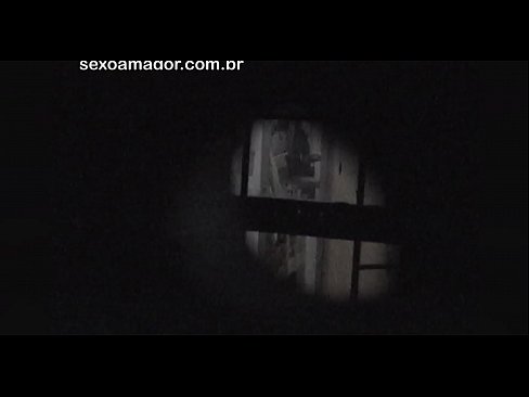 ❤️ Blondie és gravada en secret per un voyeur del barri amagat darrere de maons buits ️❌  Sexe al porno ca.comicsporn.ru ❌❤